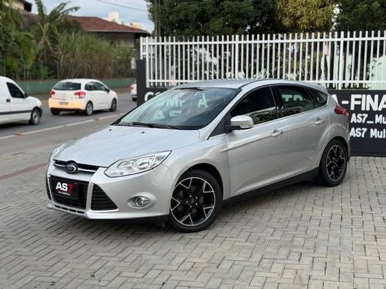 FORD FOCUS 2.0 TITANIUM 16V FLEX 4P POWERSHIFT FORD FOCUS 2.0 TITANIUM 16V FLEX 4P POWERSHIFT